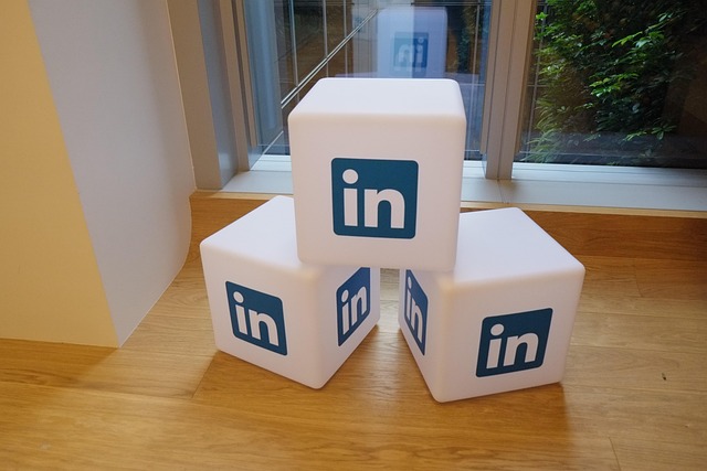 how to post open to work in linkedin